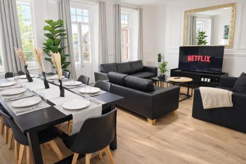 Comfortable flat for 10 near Paddington, Londyn