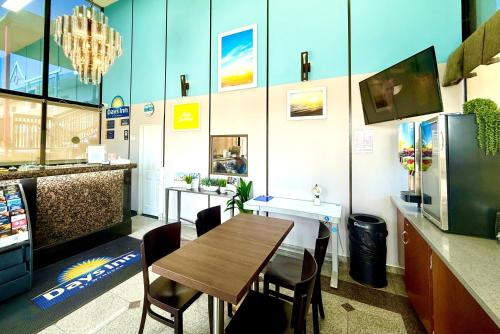 Attrezzature e servizi, Days Inn by Wyndham Los Angeles LAX Airport/Stadium Area&nbsp; in LAX – Aeroporto Internazionale di Los Angeles