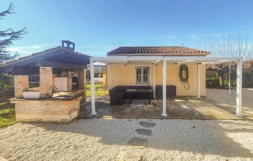 Hotelli välisilme, Charmante Maison Avec Piscine in Mejannes-les-Ales