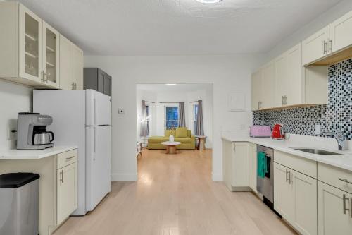 Entire renovated one-bedroom apartment