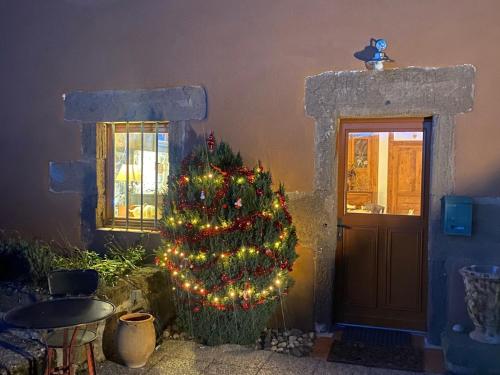 Gîte rustique au cœur de l'Allier avec poêle à bois - FR-1-582-543 (Gite rustique au cœur de l'Allier avec poele a bois - FR-1-582-543) in Saint-Berain