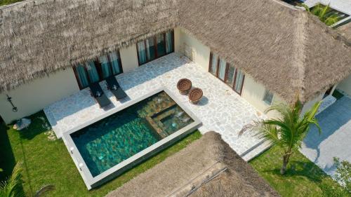 Private Pool Villa in a Peaceful Tropical Garden – khách sạn tại Bai Bien Pagoda