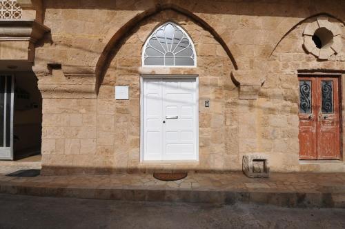 Vybavení, Dar22 in Batroun