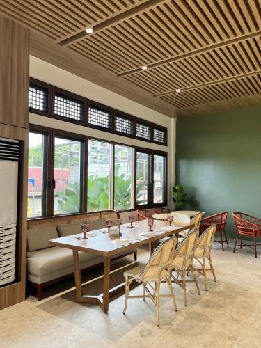 餐廳, Kenjelo Farm and Recreation Resort in 奧羅基耶塔市