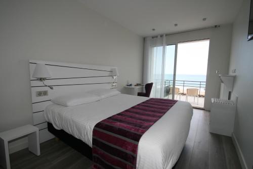 Superior Double or Twin Room with Sea View