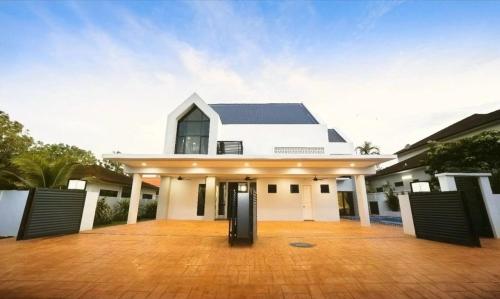 Villa Ayer Keroh Swimming Pool by DefineSuite – khách sạn tại Ayer Keroh