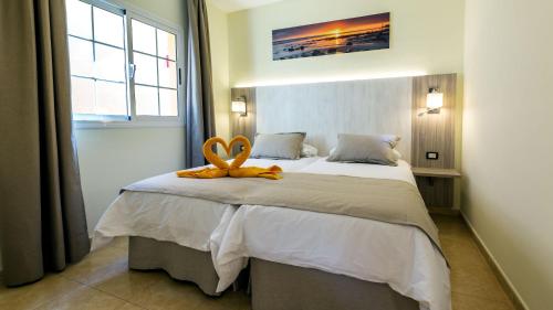 Villa del Mar Stop at Apartamentos Villa Del Mar to discover the wonders of Patalavaca. The hotel offers a wide range of amenities and perks to ensure you have a great time. Facilities for disabled guests, family r