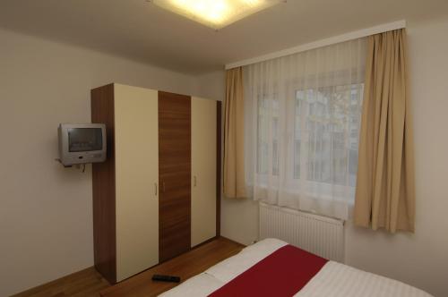 Towns Apartments