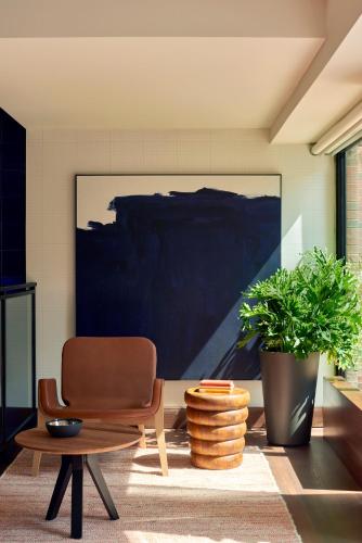 81623780 Arlo SoHo