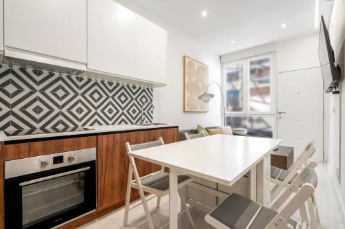 Moderno Apartamento Recien Reformado para 4 personas Alquiler Temporal - image 12