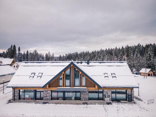 . Ski and Bike Residence