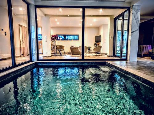 Skats, Magnifique maison bien-être 5 étoiles avec piscine et spa (Magnifique maison bien-etre 5 etoiles avec piscine et spa) in Langatte