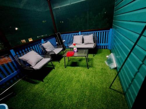 Affordable and Comfortable with big outdoor space in Madang