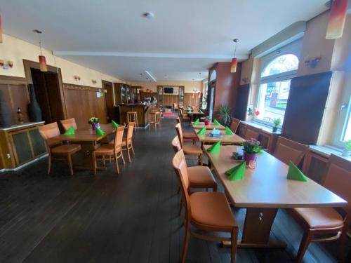 Restaurante, Hotel Wahlster in Saarbrucken