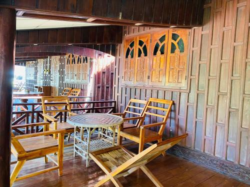 Anouxa Guesthouse in Champasak