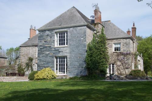 Trewornan Manor