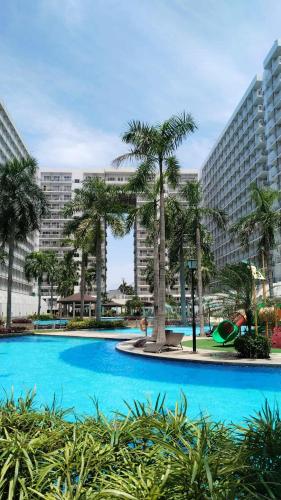 Nygel Staycation at Shell Residences in Gloria