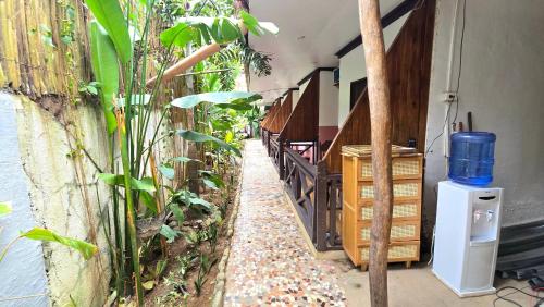 Giardino, YOLINDA's TOURIST INN in Palawan