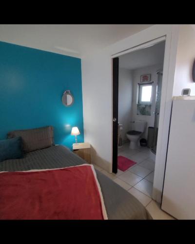 À la campagne, studio 25M2-pour 2p, CALME, wifi, jardin, parking gîte à louer Le Boullay