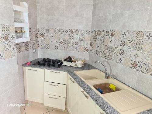 Très Agréable Appartement S plus 2, Résidence Aicha avec piscine (Tres Agreable Appartement S plus 2, Residence Aicha avec piscine) in Kelibia