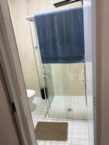 Apartamento Guarujá 50 metros da praia Astúrias (Apartamento Guaruja 50 metros da praia Asturias) in อัสตูเรียส