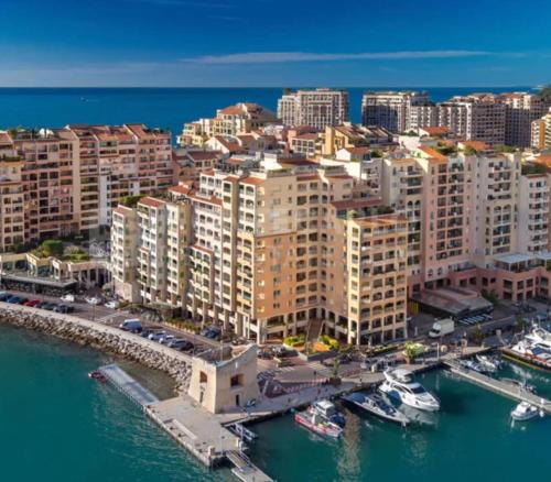 The Monte Carlo Pearl