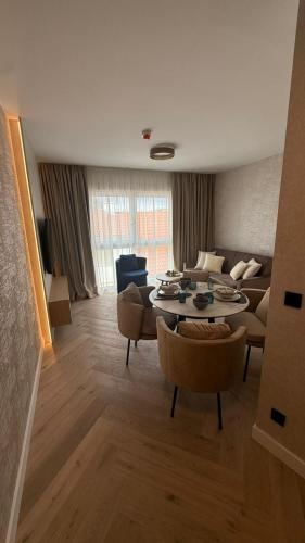 Luxury Modern Apartment near Metro in 23. Liesing