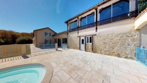 Domaine Rey Loft in Seissan
