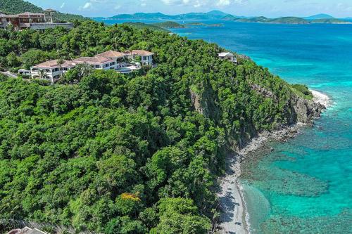 Cliffhouse Villa in 中部