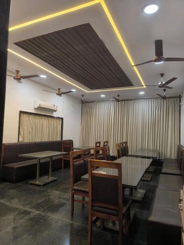 JSR Grand hotel and Banquets in Nalgonda
