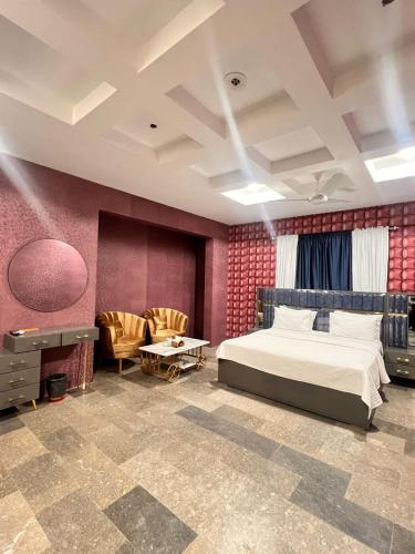 Royal Confort Inn - Karachi