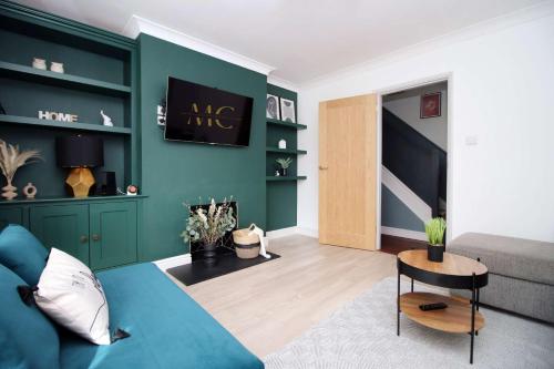 Stylish 3-Bed Home in Bath by MCPI Hosting, Perfect for Famiies & Contractors – khách sạn tại Weston