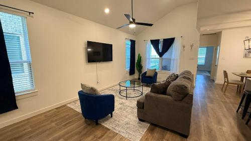Lakeview 3BR-3BA Dayton Home in Deitona (TX)