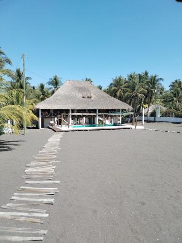 Ranch, Sand and Sea in Puerto Quetzal