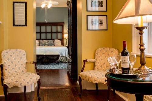 The Marshall House, Historic Inns of Savannah Collection