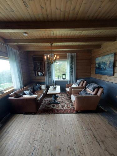 Llama Lodge 8 beds 4 Bedrooms in Naustdal