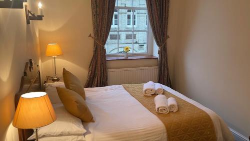 Crown Hotel