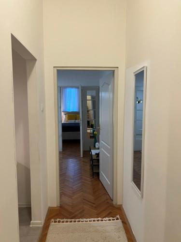 貝爾格勒 Apartment Skadarlija iza coska 3星级 单人房 餐厅