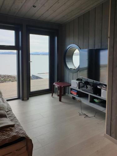 Viesnīcas āriene, Coastal Cabin With Ocean View On Lepsøya in Vigra
