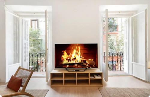 Chueca Fuencarral - 5 Bdrms 5 Baths 12 pax, Madrid (photo 5)