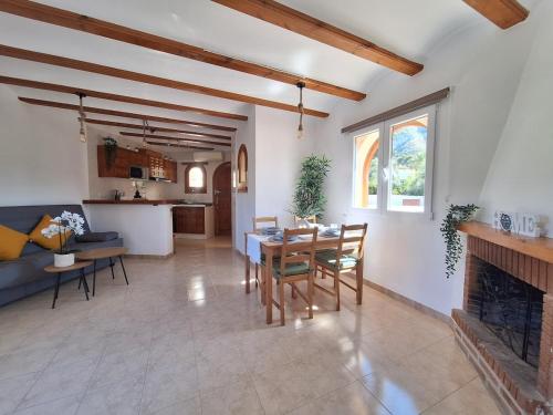 La Karina vacaciones in Altomira