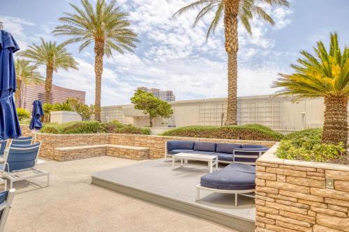 Trump Hotel Las Vegas Strip View Studio 2201 - image 6