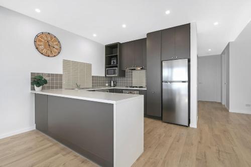 Ebden Lake House- Laid-back Luxury with Lake Views in Ebden