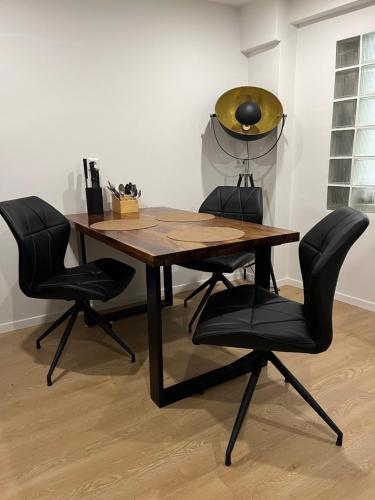 Expat Apartment Furnished Near Heidelberg Center in 多森海姆
