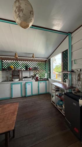 Bếp, Soul Rebel Hostel in Puerto Viejo de Talamanca