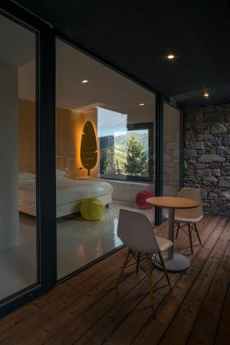 Casa Rufo Ligurian home with infinity pool in Castiglione Chiavarese