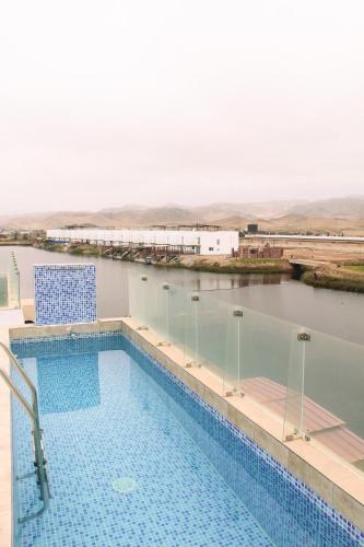 Increible casa de playa con vista al lago in Cerro Azul