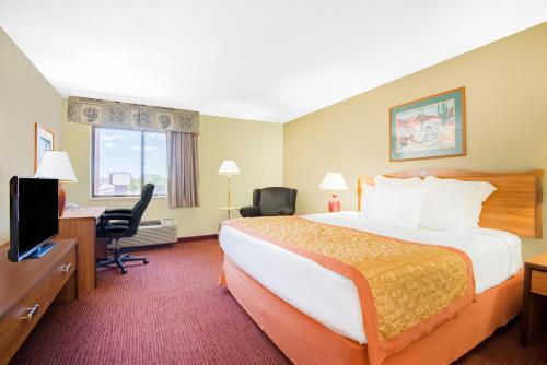Hawthorn Suites by Wyndham Albuquerque