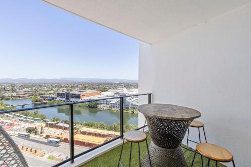 Broadbeach Skyline 3 Bedroom Retreat