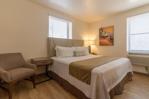 1 queen bed